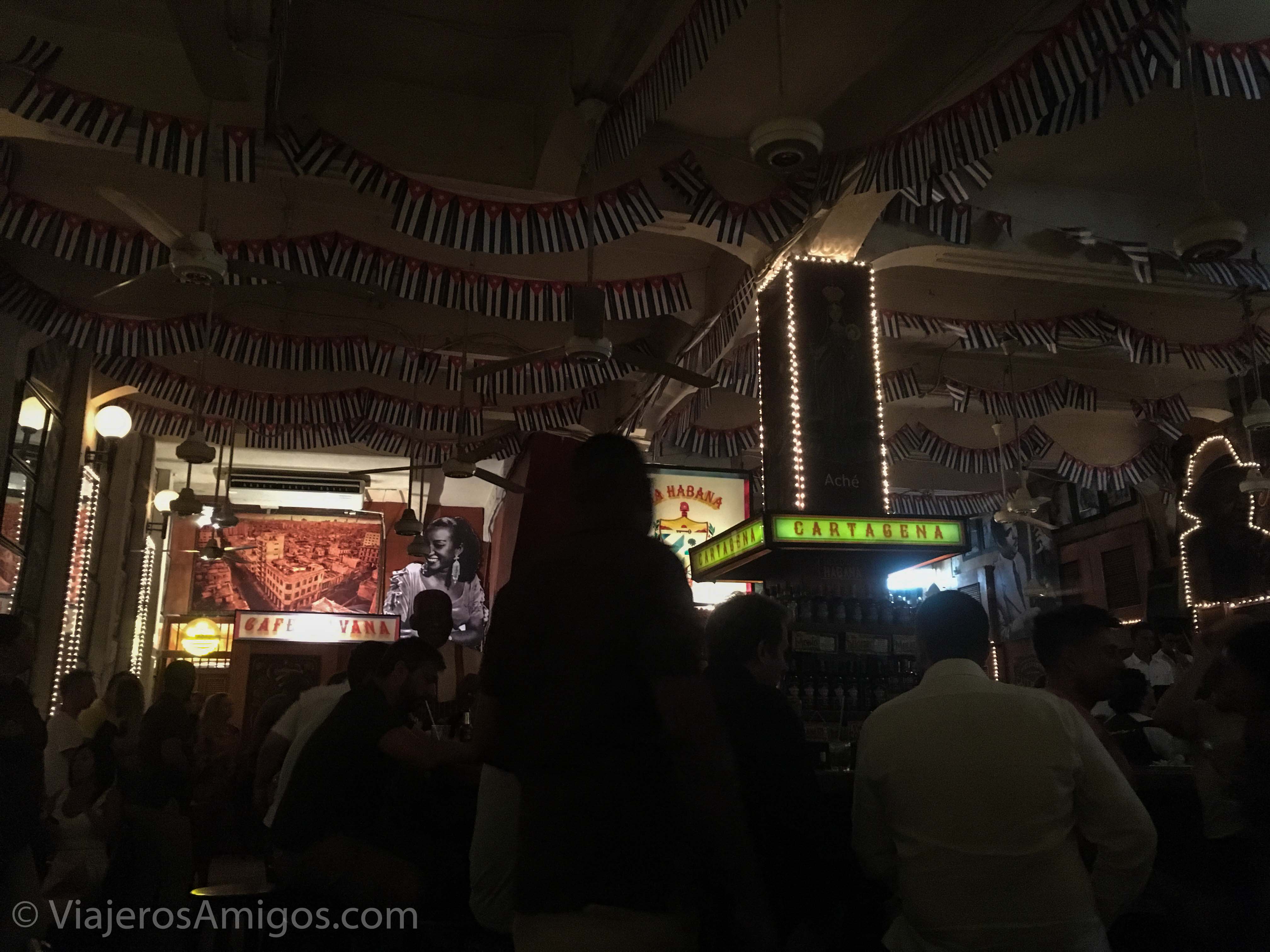 Salsa Dancing in Cartagena’s Café Havana - Viajeros. Amigos.