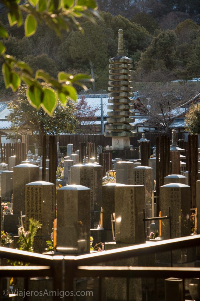 arashiyama bamboo forest cemetery