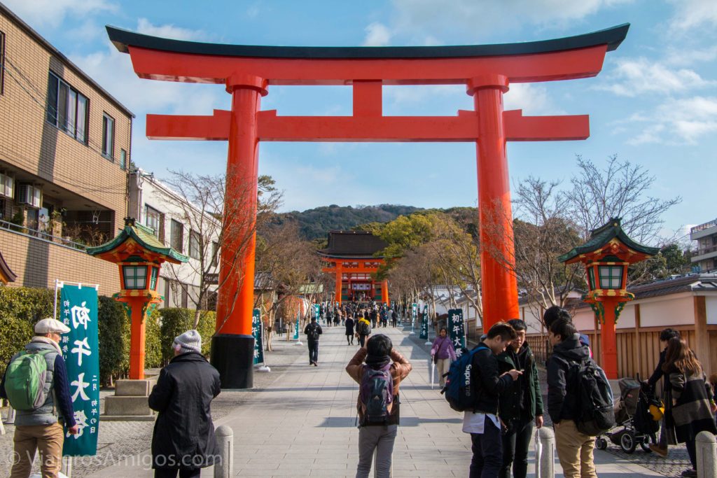 fushimi inari entrance gate 2