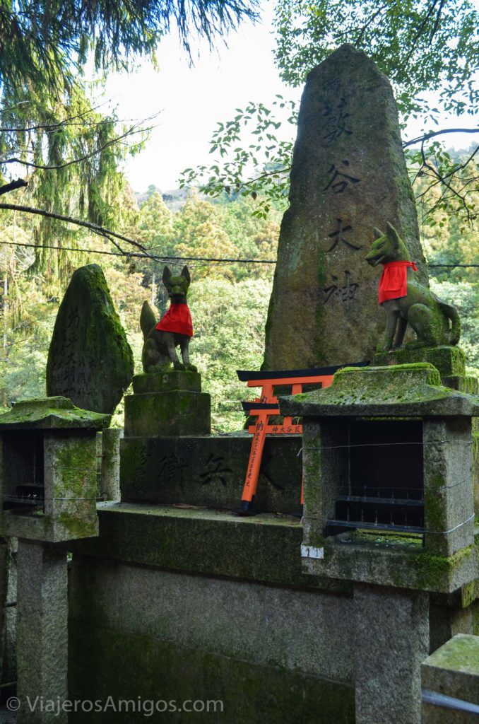 fushimi inari torii gates 9